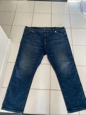 American Eagle Outfitters Men’s Dark Blue Straight Jeans